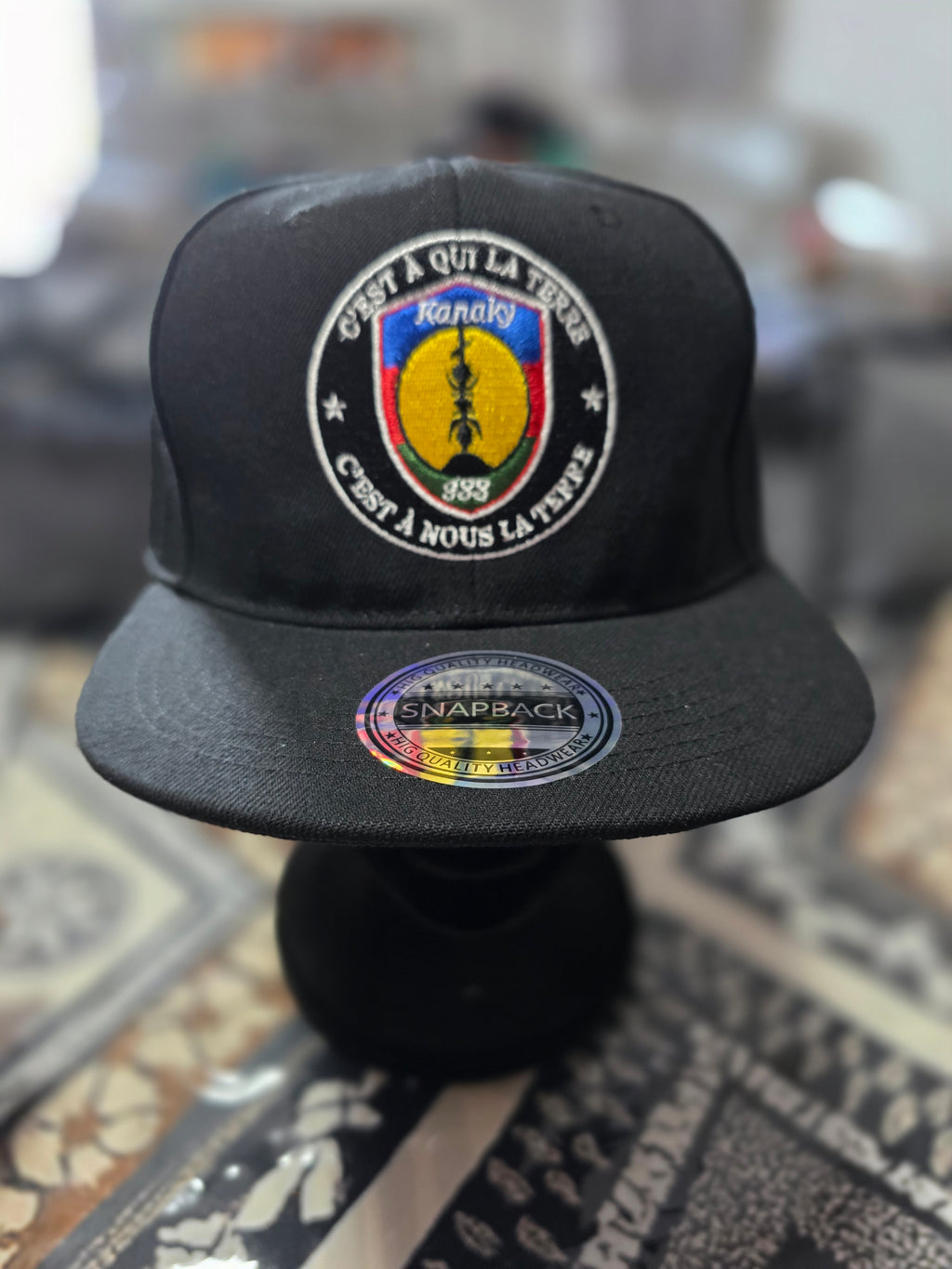 Snapback full closed kanaky 988 ( c’est a qui la terre)