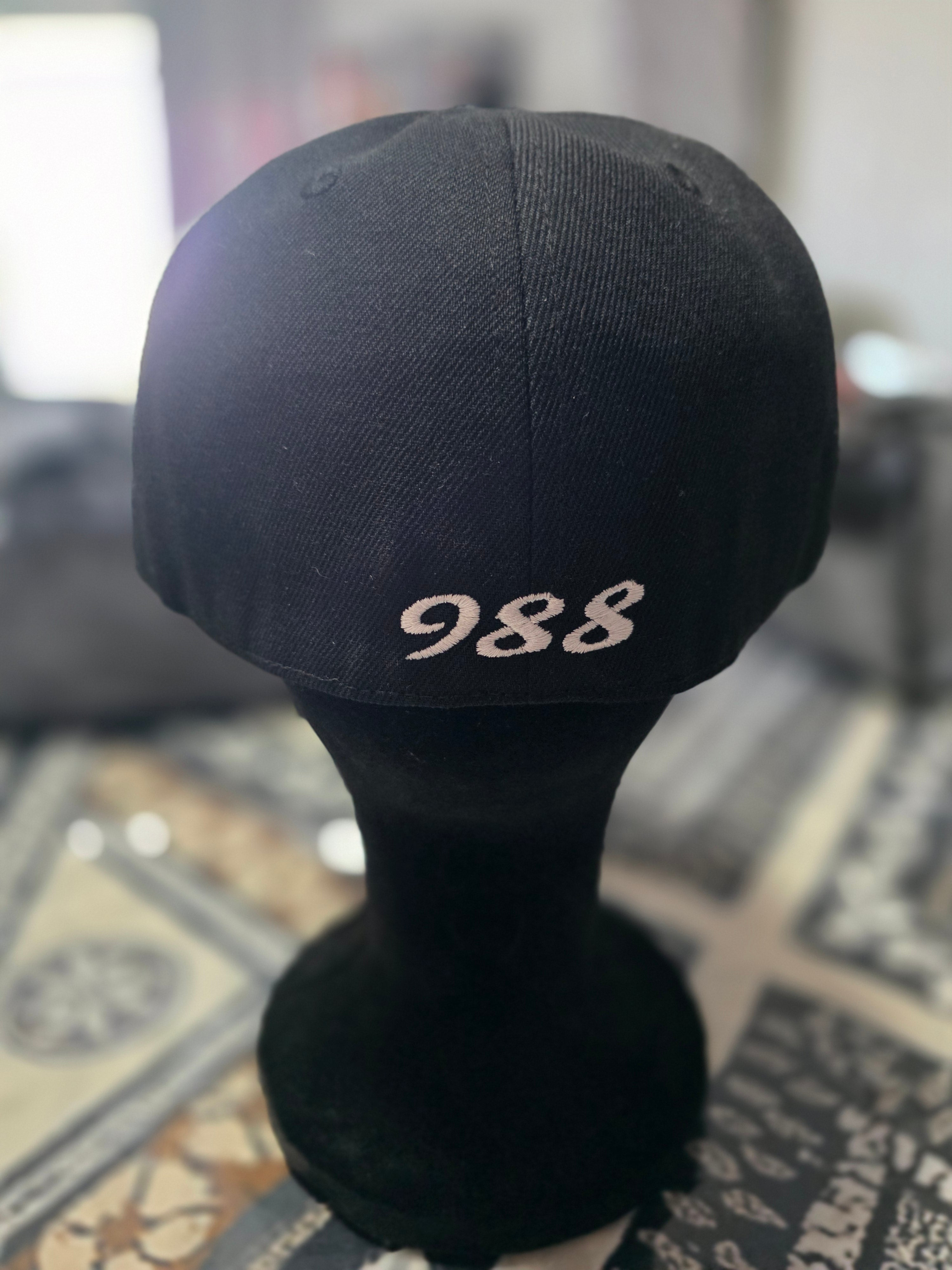 Snapback full closed kanaky 988 ( c’est a qui la terre)
